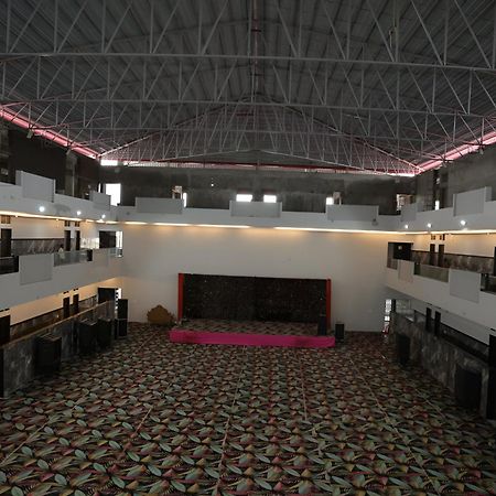 Navkar Palace Hotel & Resort, Sanawad Esterno foto